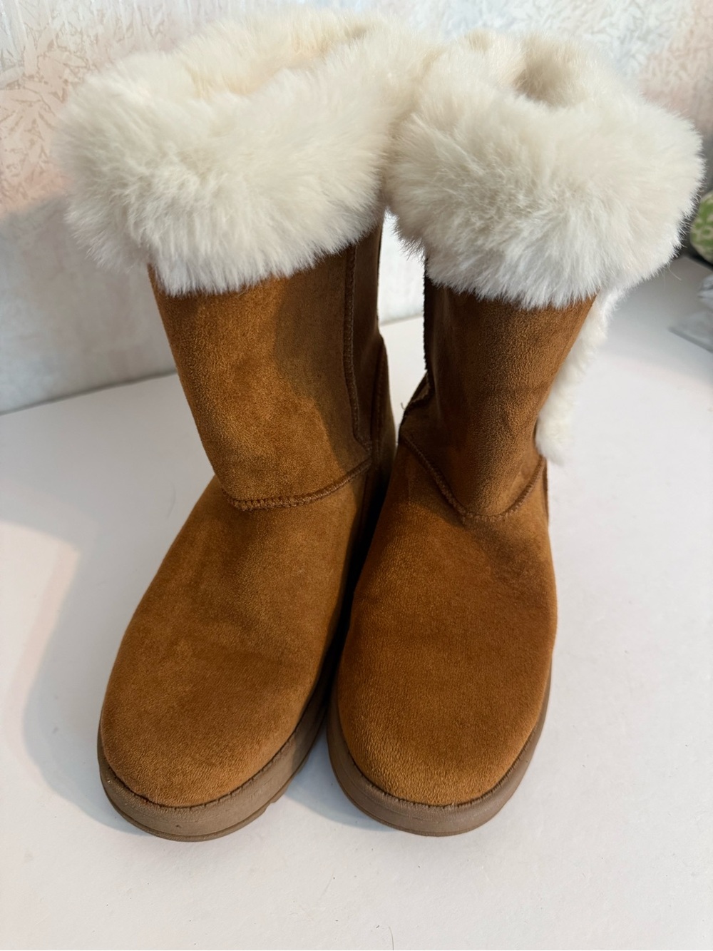 SO Kids Brown Chestnut Faux Suede Boots w Faux Cream Shearling Cuff, Warm, Sz 3